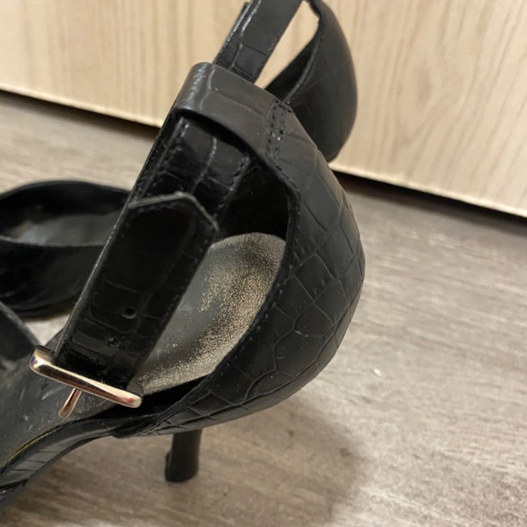Nine West Black Size 5 1/2 Women’s Buckle Heels - Picture 8 of 9